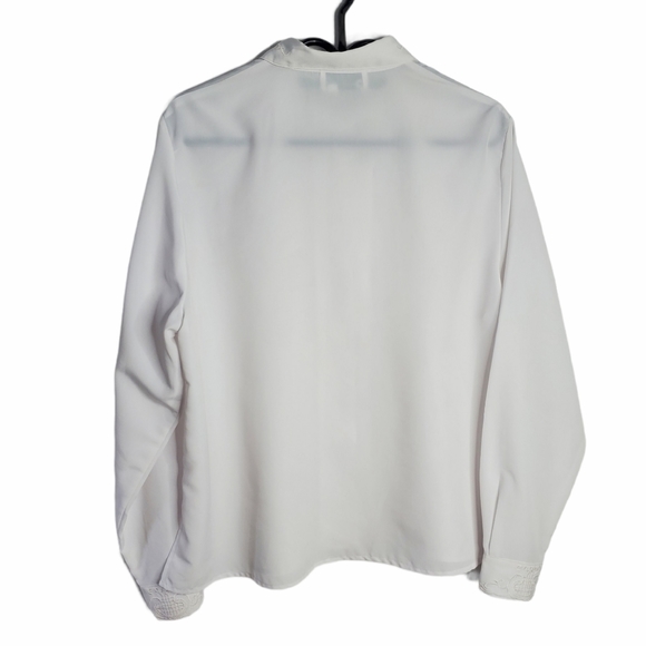 Vintage white button down shirt with embroidery - Picture 6 of 14